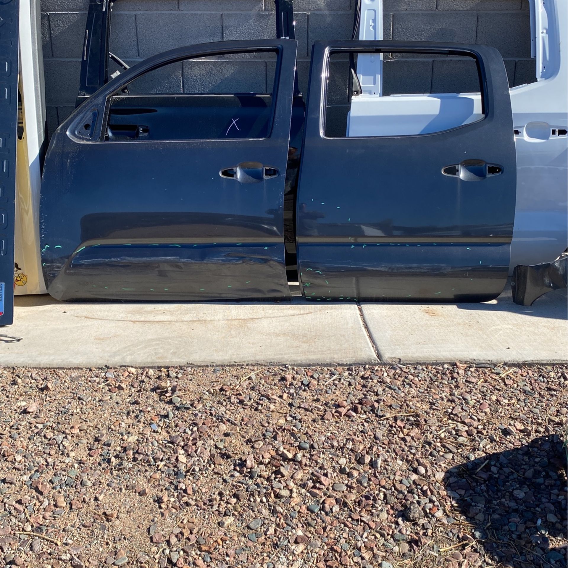 2016/21 Toyota Tacoma Driver Side Doors for Sale in Phoenix, AZ - OfferUp