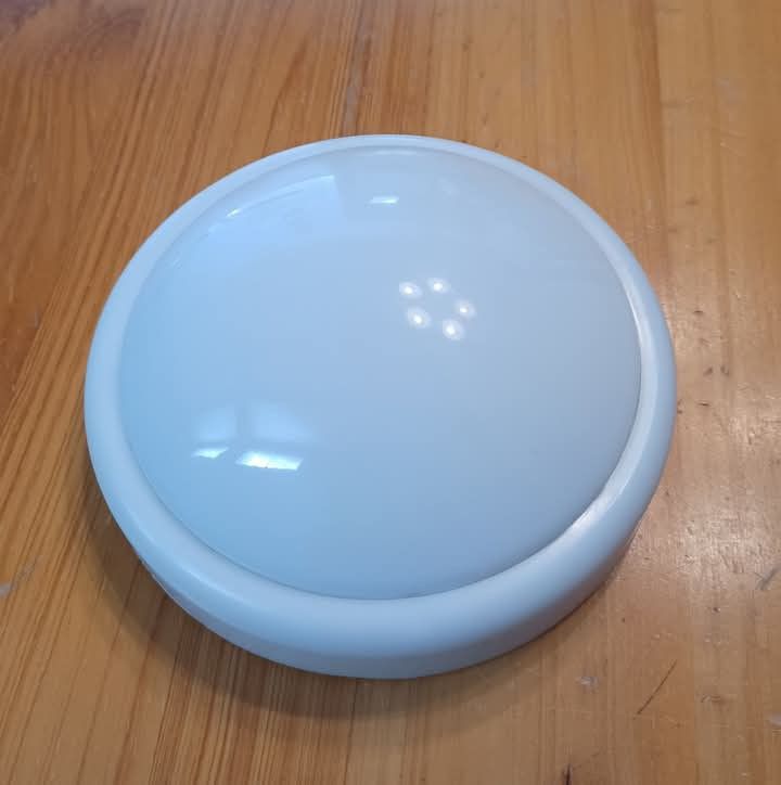 Vintage round push light