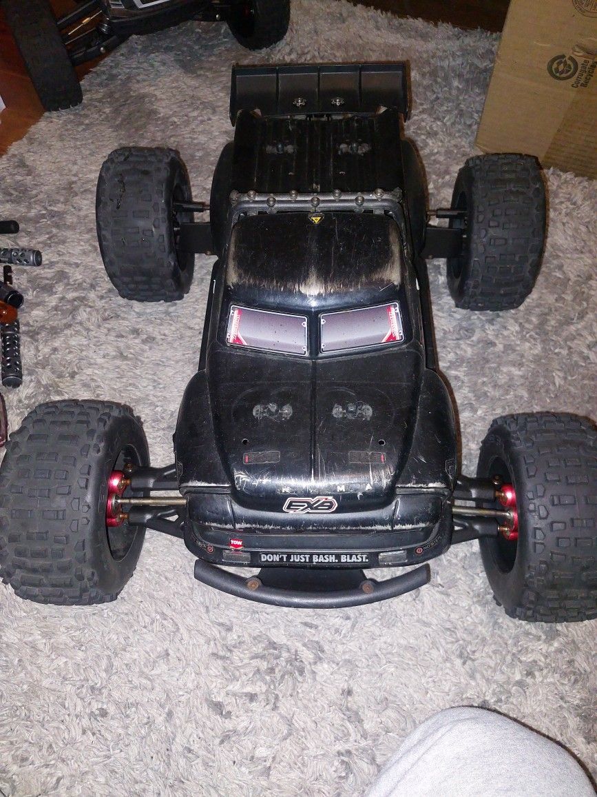 Arrma Outcast/notorious Exb 6s
