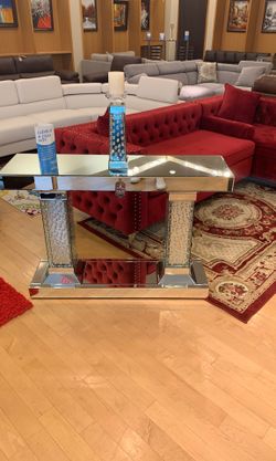 console table new in the box