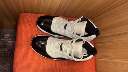 Jordan retro 11s