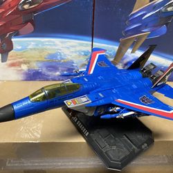 Transformers Masterpiece Thundercracker