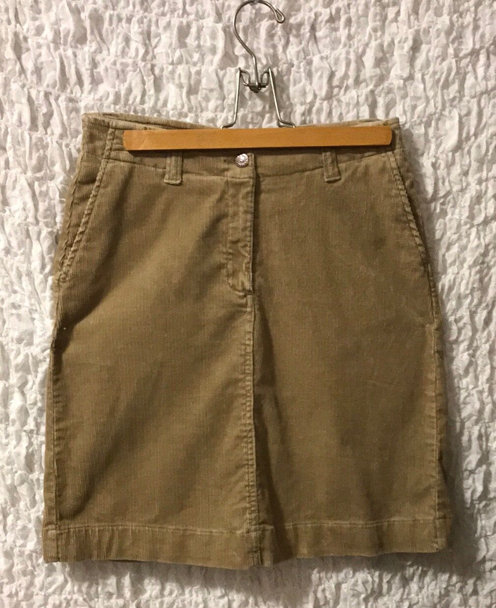 Eddie Bauer: Khaki Stretch Corduroy Skirt, Pockets, Size: 6
