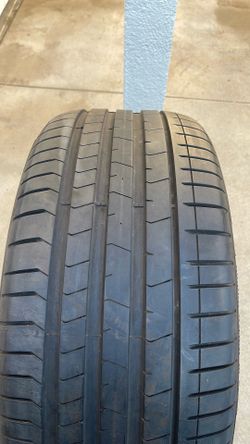 275 40 21 Pirelli Run Flat 