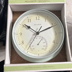 Acurite Clock 