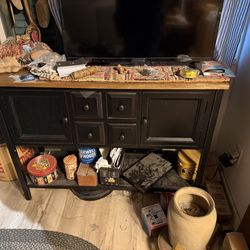 Buffet/TV stand