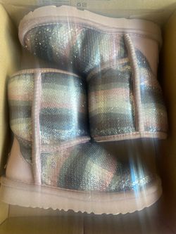 Kids UGG CLASSIC II SEQUIN RAINBOW Size 10