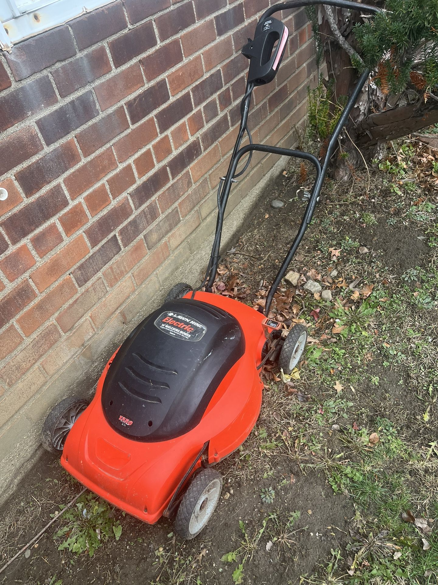 Black. And Decker. Electric. Lawn Mover. 120. V