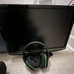 Monitor  And Headset 