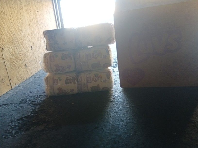 Luvs Pampers Size 1 , 294 Diapers