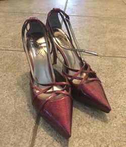 Designer shoes. Brand new Carlos Santana high heels. Size 7.5. 4” heel. Dark pink