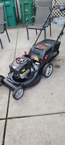 Lawnmower. PENDING  PICKUP