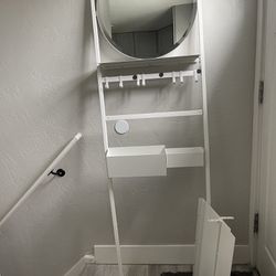 Pottery Barn Entry Way Ladder 