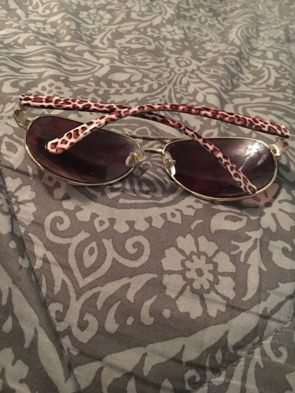 Foster grant cougar sunglasses