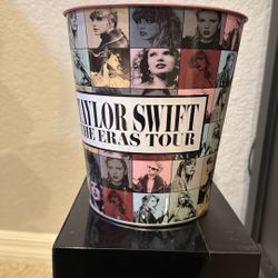 Taylor Swift Tin 