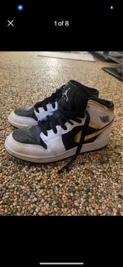 Air Jordan One Mid Size 5Y White/Gold/Black *Fits 6 1/2 Womens*