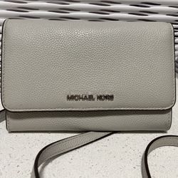 Michael Kors Purse/wallet