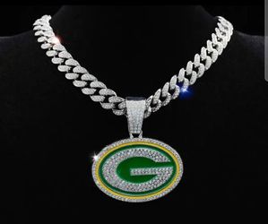 Green Bay Packers Silver Colored Bling Necklace 