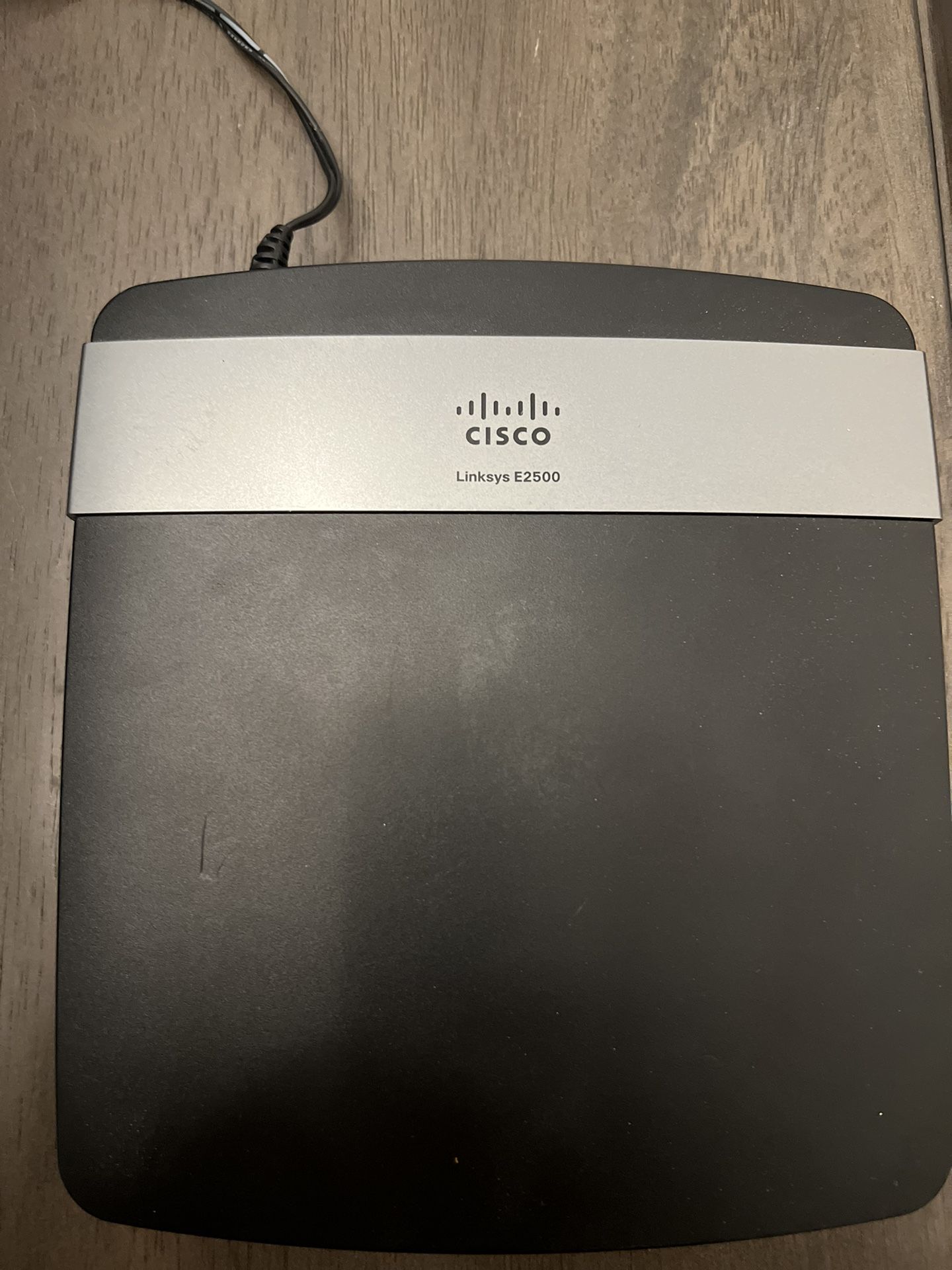 Cisco E2500 Wifi Router