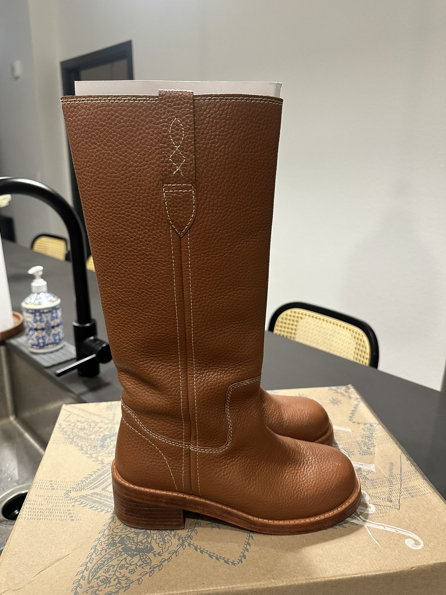 Vintage Tan Leather Boots