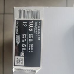 Kyrie Low 4 TB Nike Sneakers