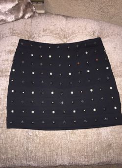 Woman express skirt