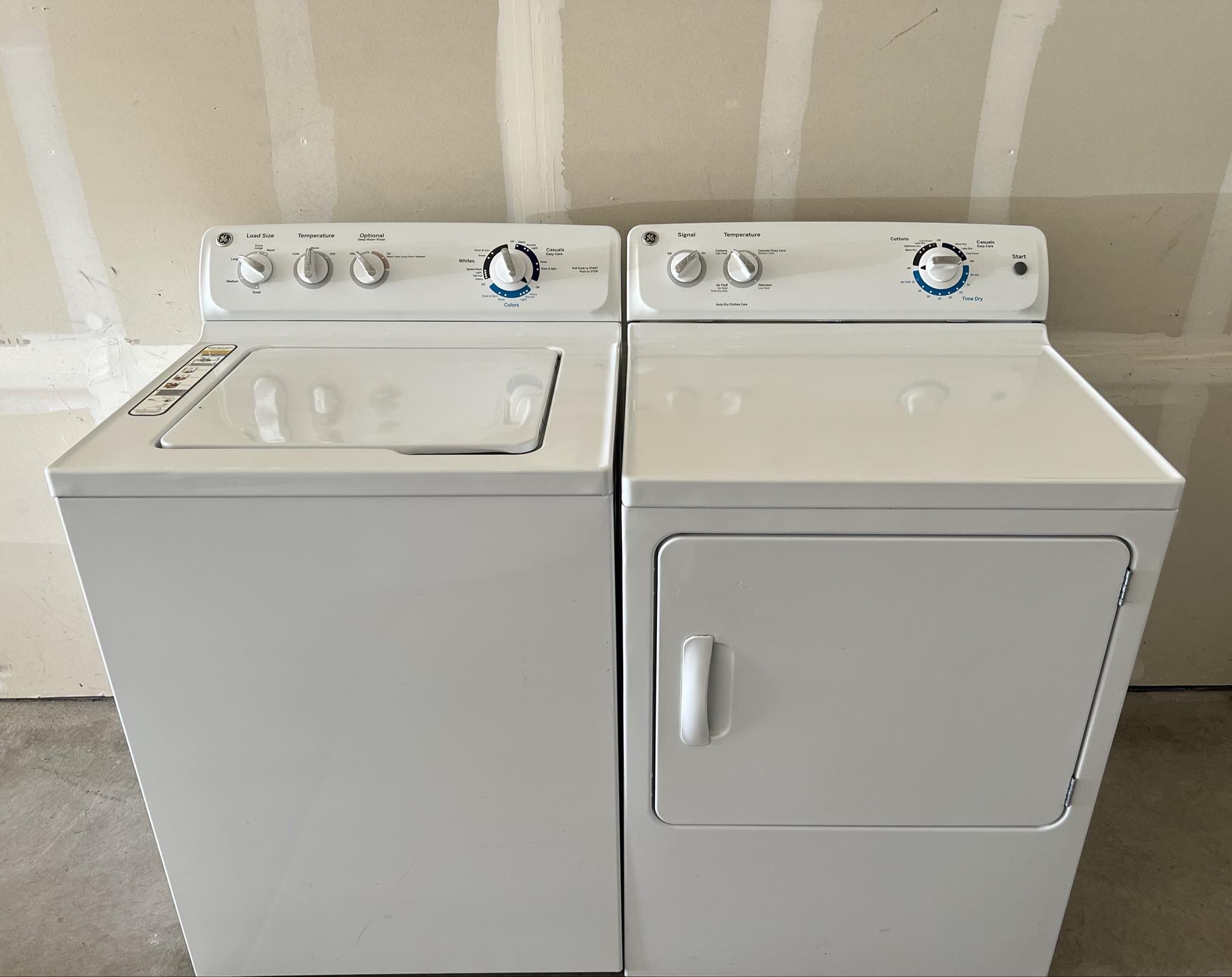 GE washer and dryer (delivery available)