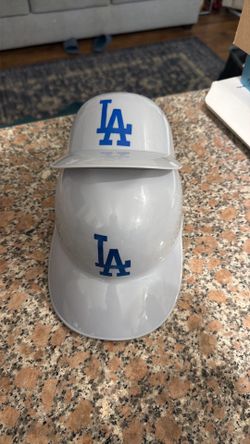 Dodger helmets (Dodger stadium product)