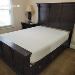 Queen Pedastal Bed with Side Table & Mattress