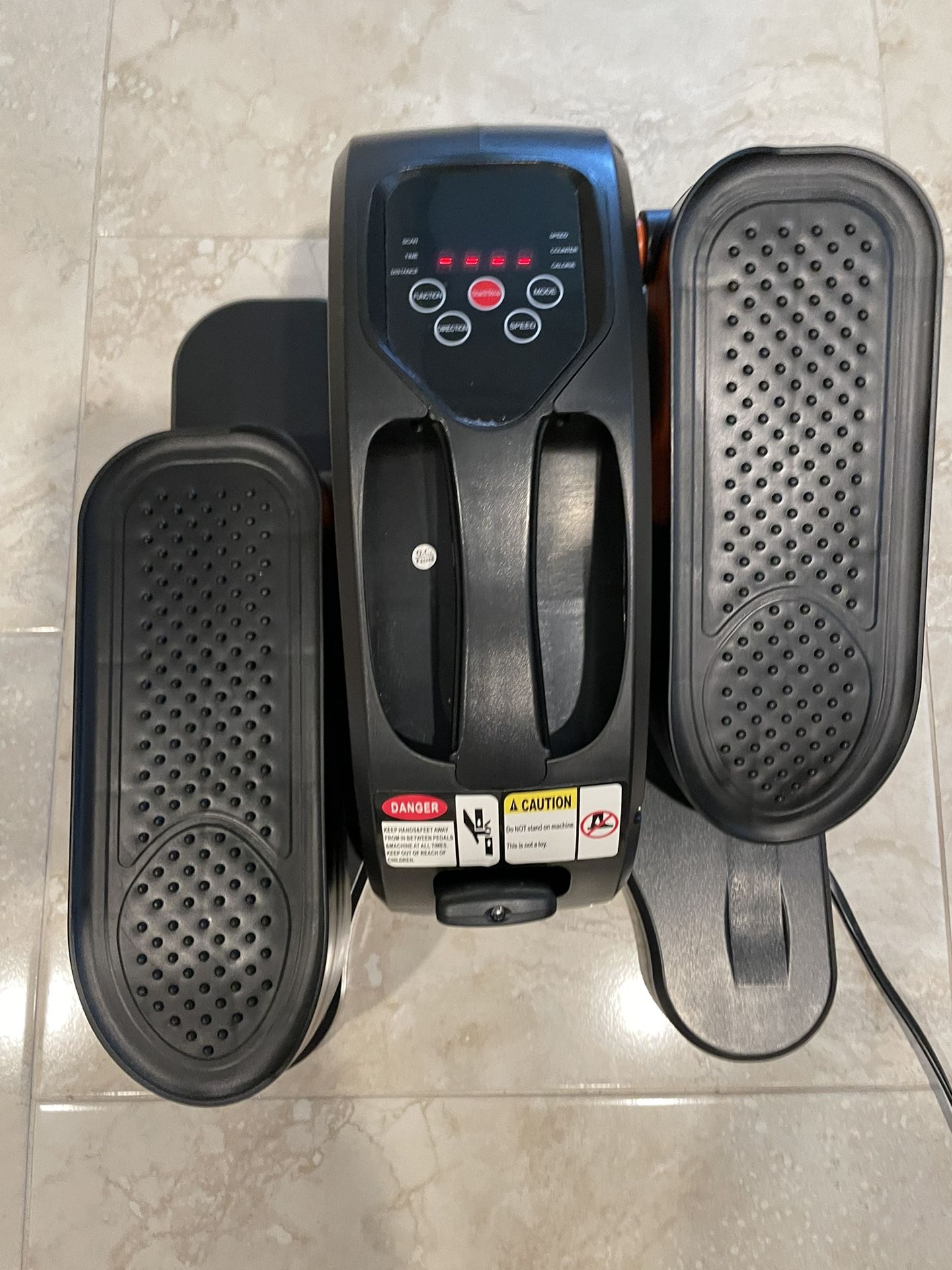 Elliptical Trainers Machine