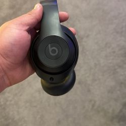 Beats Solo 4