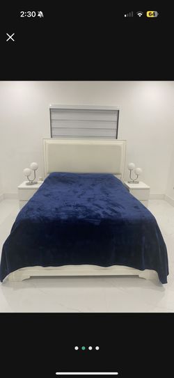 White Queen Bed