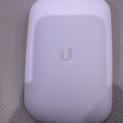 UniFi UAP Beacon HD (Mesh Wi-Fi Extender)