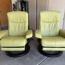 Ekornes Stressless Power Recliners and Ottomans..Excellent Condition