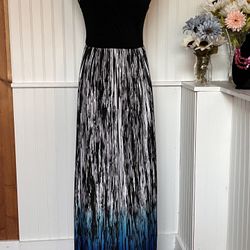 Sleeveless Color-Block Maxi Dress