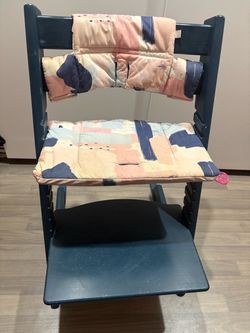 Stokke Tripp Trapp High Chair with Cushion and baby harness