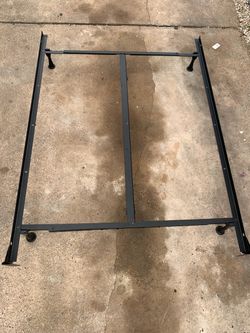 Queen Size Heavy Duty Metal Bed Frame Only. ( No Mattress)