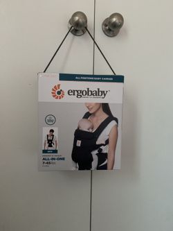 ERGO BABY CARRIER