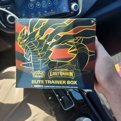 Lost Origin Elite Trainer Box 