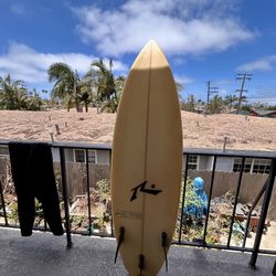 Rusty Surfboard 