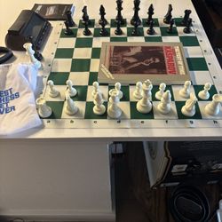 Chess Set With Op Book And Clock