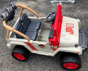 Jurassic Park power wheels Jeep LIKE NEW