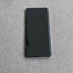 Selling Factory Unlaced S10 Plus In Excellent Condion 