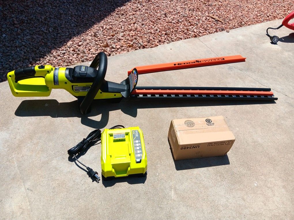 HEDGE TRIMMER RYOBI 40V