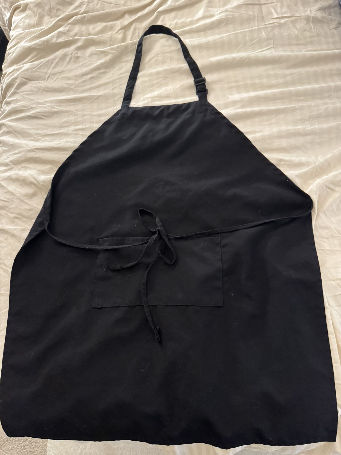 Black Adjustable Apron – Gently Used