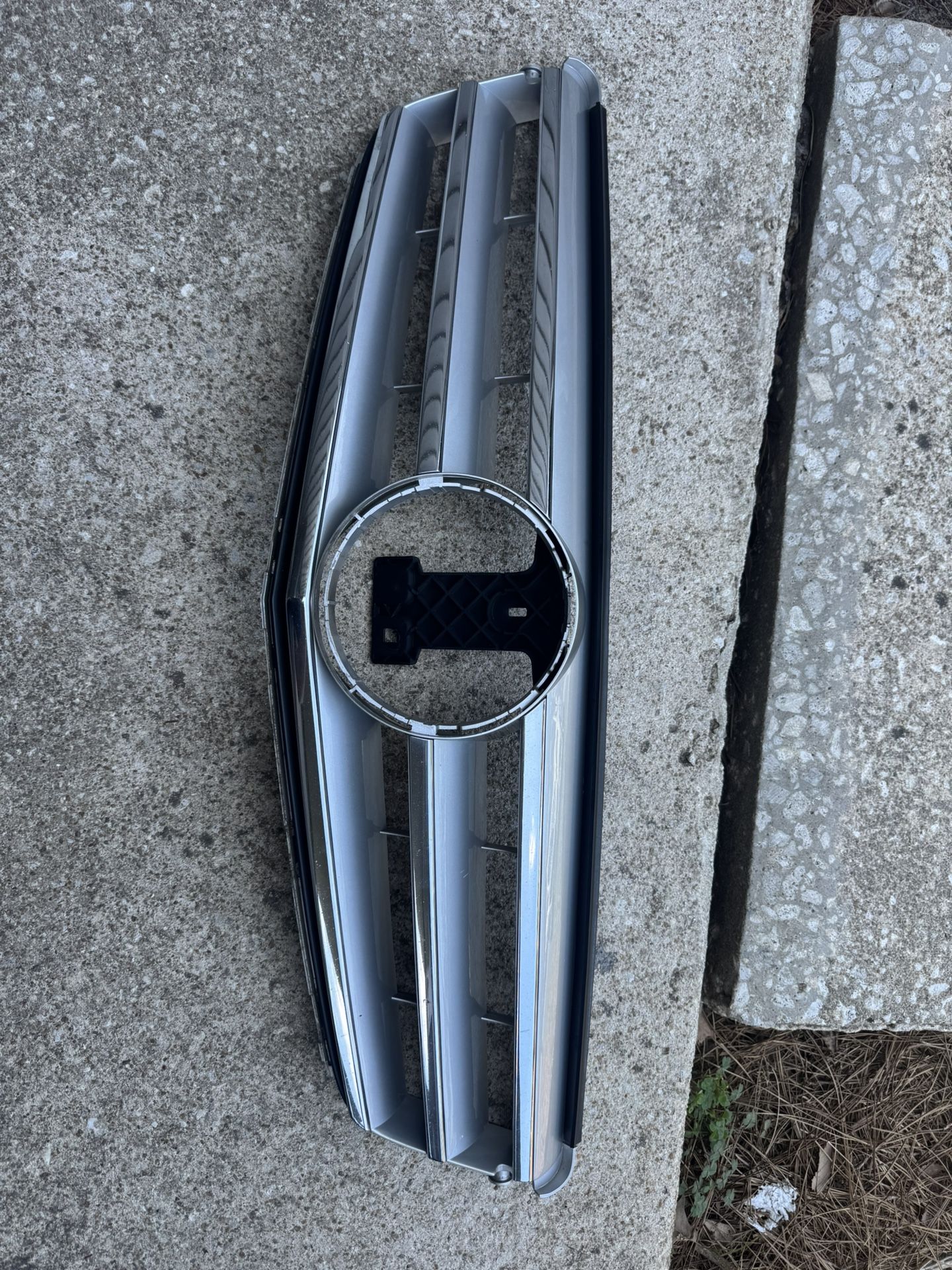 OEM 2012 Mercedes C250 Grill