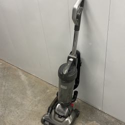 Vacuum Cleaner For $25 Pick Up At 120 NW 27th Ave 33125