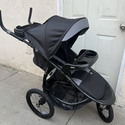 BABY TREND JOGGING STROLLER 