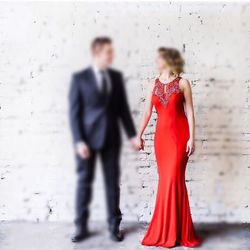 Stunning red dress!! Size 4 Only worn once