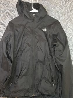 women’s the north face wind breaker